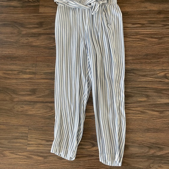 🤍Cute Hollister Pants 🤍 - Picture 5 of 6